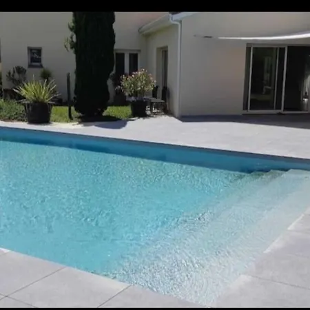 Villa De Standing Proche Airbus Et Meet *